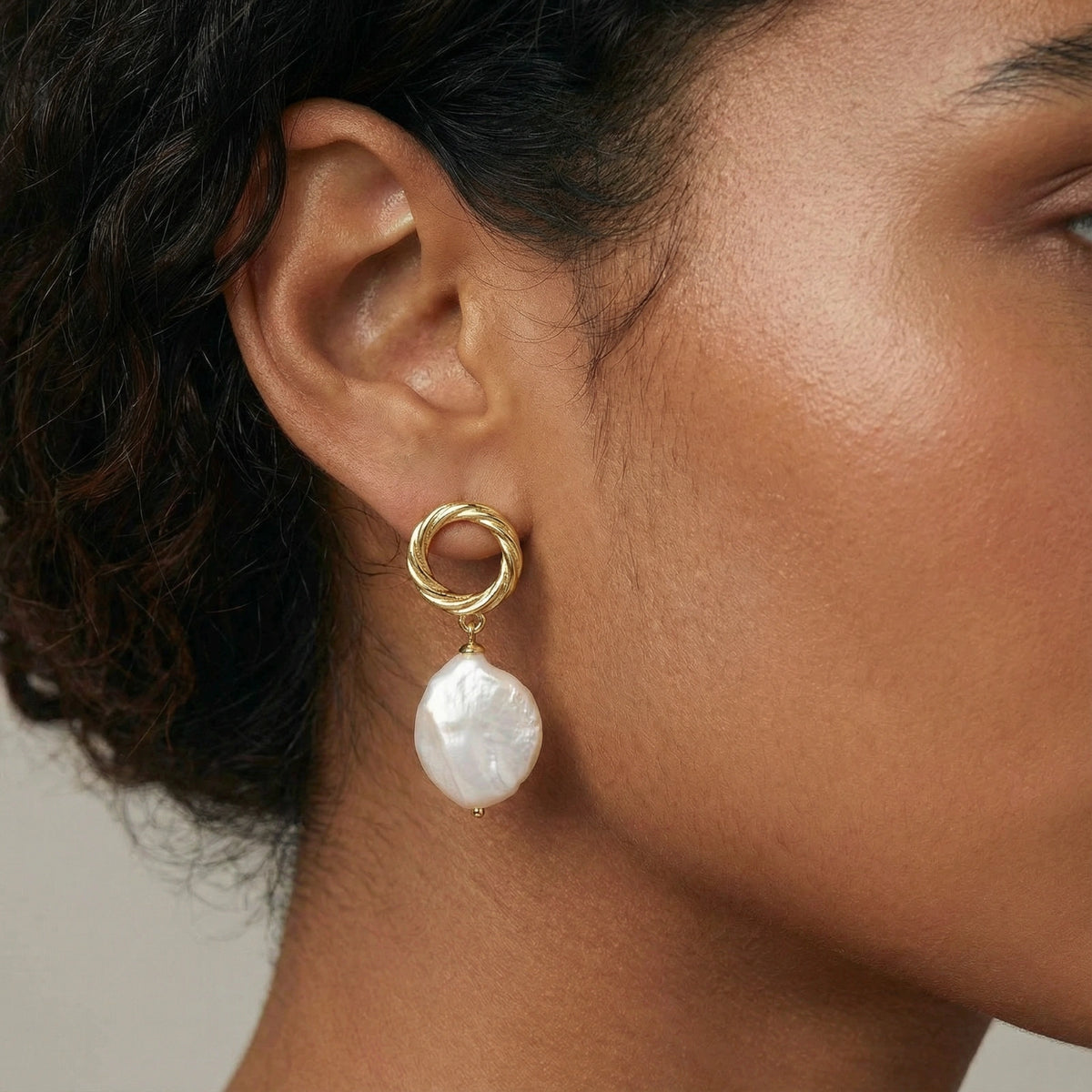 Pearl Glow Drop Earrings by Magnolia Luxe